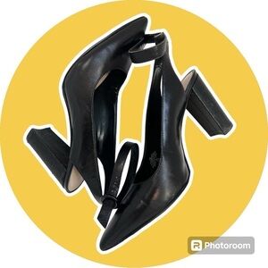 Nine West Mikiah Black Leather Heels Size 9M